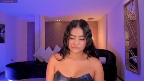 Gabriella Lee online show from February 6, 11:15 pm