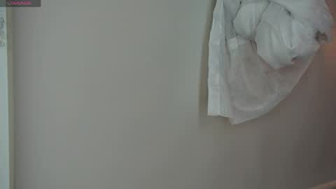 Gaby evansz online show from April 17, 9:12 am