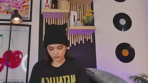 Snapshot of gaby_mason chatting on December 16, 1:27 pm Gaby online show from December 16, 1:27 pm