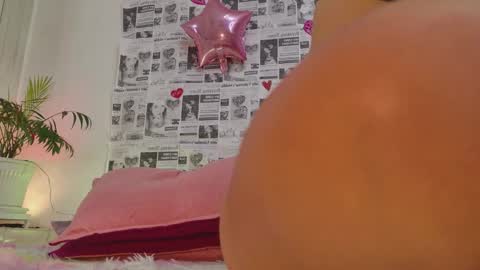 Snapshot of gaby_mason chatting on February 18, 6:48 pm Gaby online show from February 18, 6:48 pm