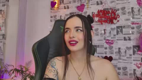 Snapshot of gaby_mason chatting on February 21, 5:08 am Gaby online show from February 21, 5:08 am