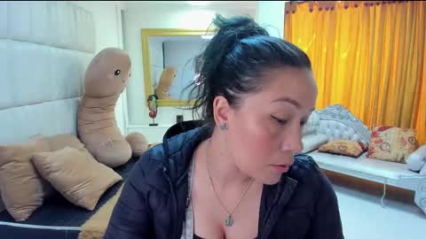 Snapshot of gaby_trent chatting on December 10, 3:55 pm gabriela online show from December 10, 3:55 pm