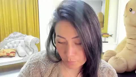 Snapshot of gaby_trent chatting on January 3, 6:14 pm gabriela online show from January 3, 6:14 pm