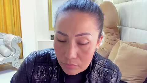 Snapshot of gaby_trent chatting on January 15, 6:29 pm gabriela online show from January 15, 6:29 pm