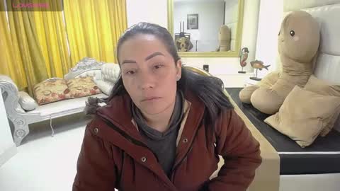 Snapshot of gaby_trent chatting on February 12, 3:27 pm gabriela online show from February 12, 3:27 pm