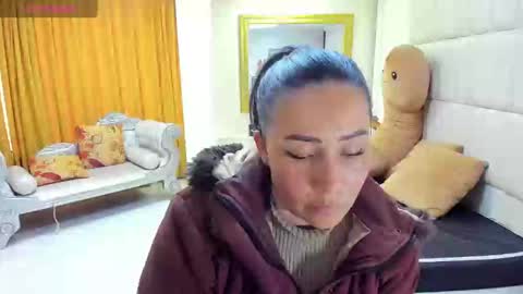 Snapshot of gaby_trent chatting on March 12, 6:55 pm gabriela online show from March 12, 6:55 pm