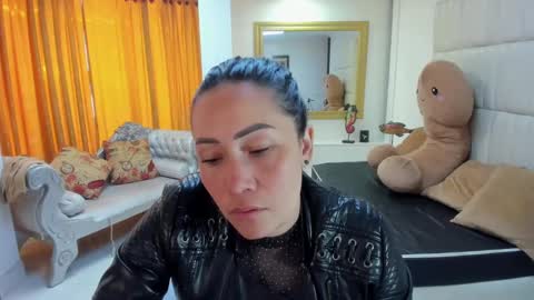Snapshot of gaby_trent chatting on September 23, 2:09 pm gabriela online show from September 23, 2:09 pm