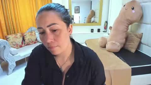 Snapshot of gaby_trent chatting on October 6, 4:37 pm gabriela online show from October 6, 4:37 pm