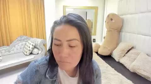 gabriela online show from February 11, 4:23 pm