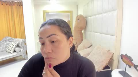 gabriela online show from February 25, 5:33 pm