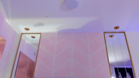 Gaby online show from November 29, 8:01 pm