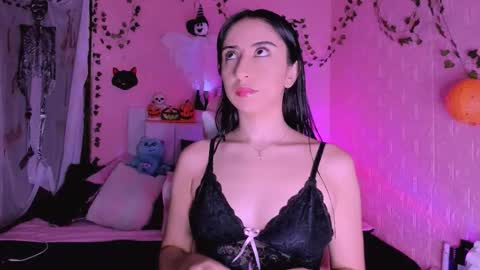 gabyye capprins online show from October 24, 12:30 am