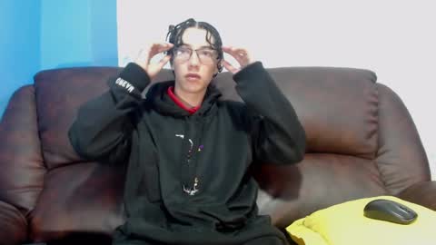 gadiel_sex online show from February 8, 12:28 pm