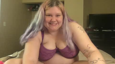 Eryn online show from December 18, 8:14 pm