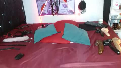 gael hot online show from March 19, 2:04 am