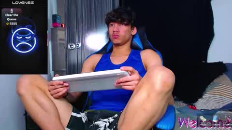 gael_jones online show from December 20, 4:52 am