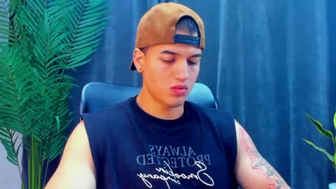 gael online show from April 18, 8:51 am