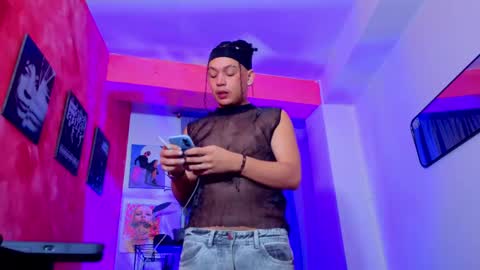 Gael Conner online show from April 16, 2:01 am