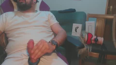 Snapshot of gag0nmyc0ck chatting on April 30, 11:49 am your master online show from April 30, 11:49 am