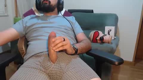 Snapshot of gag0nmyc0ck chatting on June 9, 9:21 am your master online show from June 9, 9:21 am