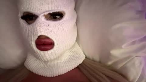 Snapshot of gaia_brv chatting on May 30, 2:36 pm Feetbaabe online show from May 30, 2:36 pm