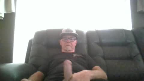 Snapshot of galaxy_s8 chatting on April 16, 3:57 pm Get me Hard online show from April 16, 3:57 pm