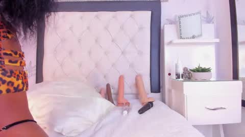  Gale  online show from January 15, 6:08 pm