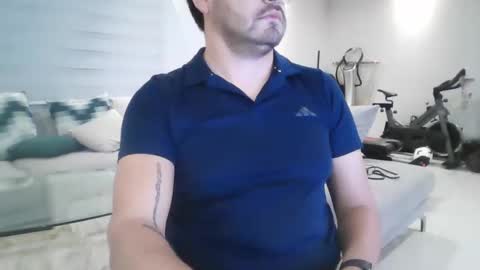 Snapshot of galoricardo10 chatting on February 21, 7:31 am galoricardo10 online show from February 21, 7:31 am