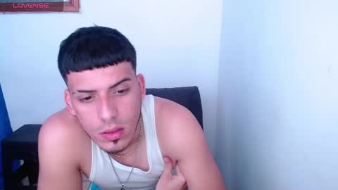 Snapshot of gambitoz chatting on September 19, 10:43 pm Gabriel online show from September 19, 10:43 pm