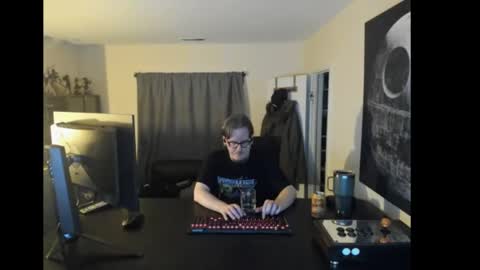 Snapshot of gameboycameraman chatting on May 13, 7:17 am gameboycameraman online show from May 13, 7:17 am