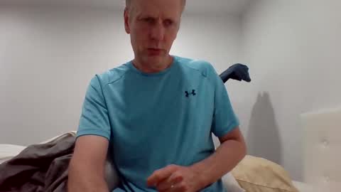 gamerboy200 online show from October 24, 1:46 am