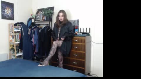Snapshot of gangbangxxxgirl chatting on July 4, 10:10 am HOT online show from July 4, 10:10 am