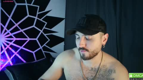 Chris  Dont forget to gift me thumb up Its very important to me and makes me happy AF  online show from December 31, 6:48 am