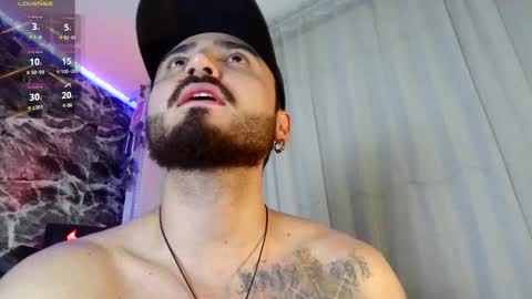 Chris  Dont forget to gift me thumb up Its very important to me and makes me happy AF  online show from September 17, 6:37 am