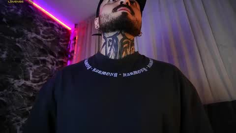 Chris  Dont forget to gift me thumb up Its very important to me and makes me happy AF  online show from January 11, 6:18 am