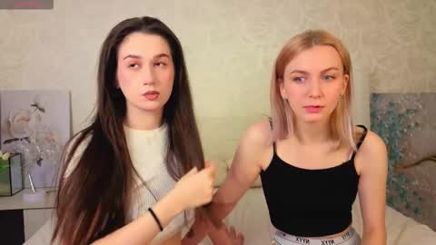 Violla online show from December 3, 3:03 am