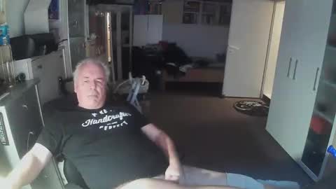 Snapshot of gargamil chatting on November 5, 2:17 pm gargamil online show from November 5, 2:17 pm