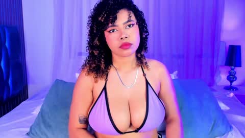 Snapshot of garnetsugar chatting on December 16, 4:55 am garnet online show from December 16, 4:55 am