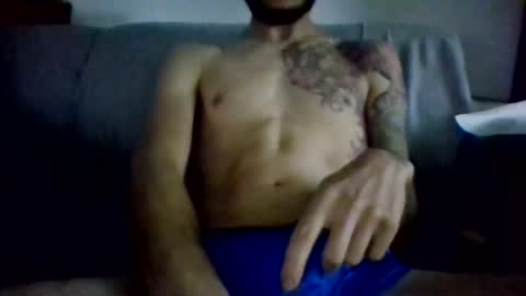 Snapshot of garyreal1990 chatting on November 9, 7:50 am garyreal1990 online show from November 9, 7:50 am
