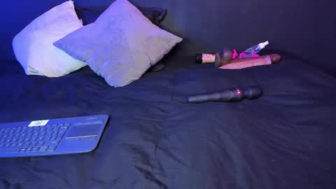  Usagi  online show from September 25, 7:28 pm