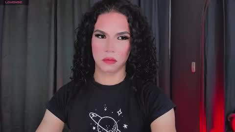 Snapshot of gatitavenecis1 chatting on December 21, 11:56 pm Vnecis Marn online show from December 21, 11:56 pm
