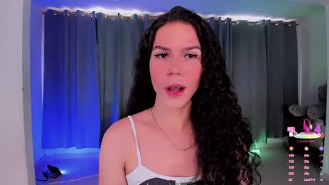 Vnecis Marn online show from April 4, 8:28 pm