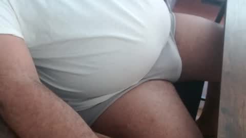 Snapshot of gato27cam chatting on June 12, 11:42 am Marco online show from June 12, 11:42 am