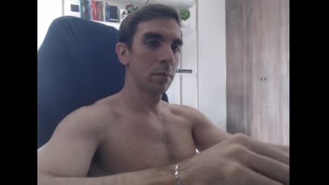 Snapshot of gatosarado23 chatting on December 8, 1:25 pm gatosarado23 online show from December 8, 1:25 pm