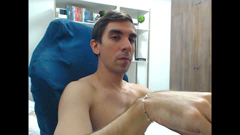 Snapshot of gatosarado23 chatting on January 19, 10:17 pm gatosarado23 online show from January 19, 10:17 pm