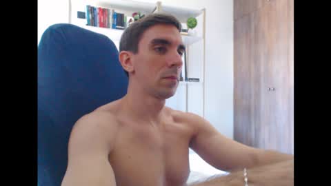 Snapshot of gatosarado23 chatting on January 25, 2:47 pm gatosarado23 online show from January 25, 2:47 pm