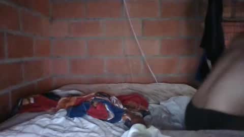 Snapshot of gattitosexy_95 chatting on December 3, 4:28 pm gattitosexy_95 online show from December 3, 4:28 pm