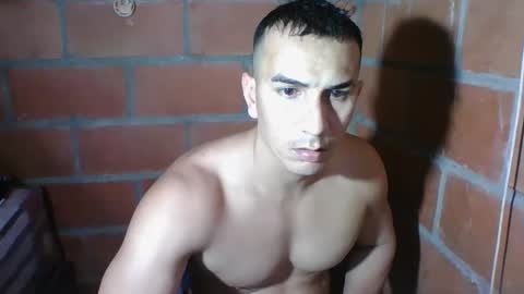 Snapshot of gattitosexy_95 chatting on October 28, 7:16 pm gattitosexy_95 online show from October 28, 7:16 pm