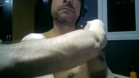 gauchors21 online show from May 29, 2:42 am