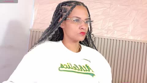 gaviluc_ online show from September 9, 11:10 am